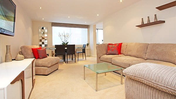 2 bedroom flat, Ebury Street, London SW1W - Available