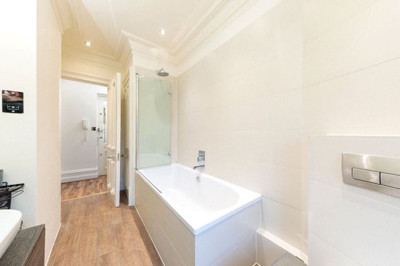 1 bedroom flat, Park Mansions, Knightsbridge SW1X - Available