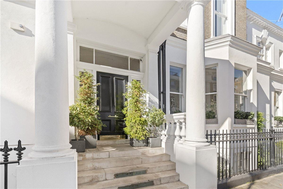 4 bedroom maisonette, Elvaston Place, South Kensington SW7 - Available