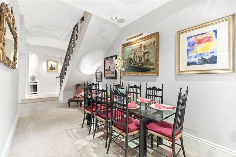 4 bedroom maisonette, Elvaston Place, London SW7 - Available