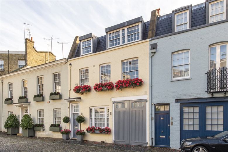 3 bedroom house, Wilton Row, Knightsbridge SW1X - Available