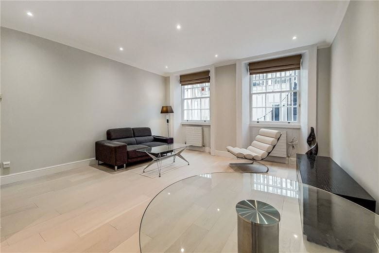 1 bedroom flat, Chesham Street, Belgravia SW1X - Let Agreed