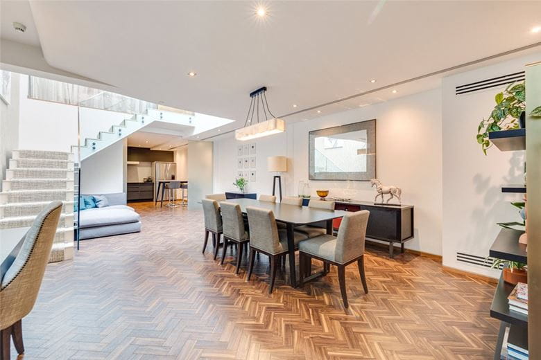 4 bedroom house, Cheval Place, Knightsbridge SW7 - Available