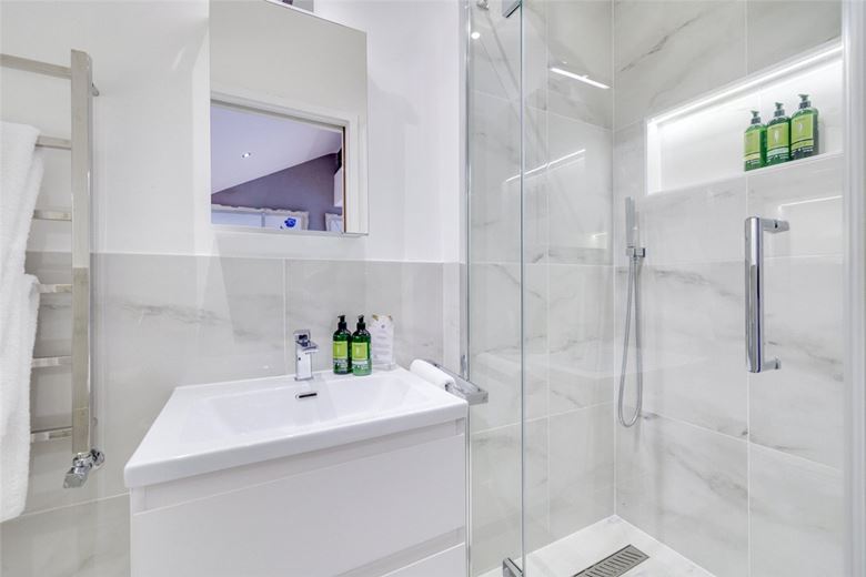 4 bedroom house, Cheval Place, Knightsbridge SW7 - Available