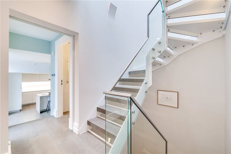 4 bedroom house, Queens Gate Mews, London SW7 - Available