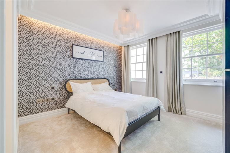 4 bedroom house, Queens Gate Mews, London SW7 - Available