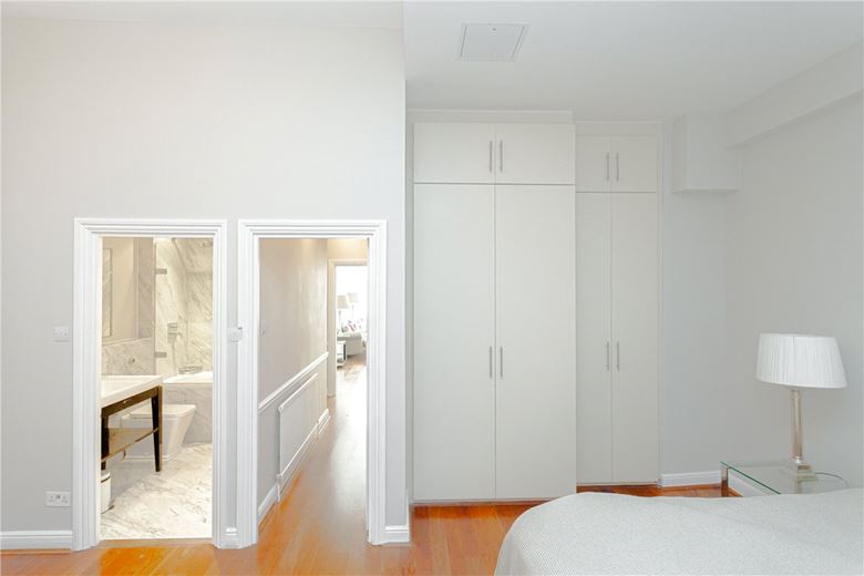 2 bedroom flat, Princes Gate, South Kensington SW7