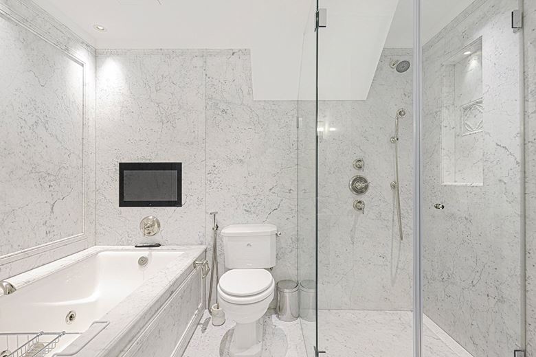 3 bedroom flat, Pont Street, Knightsbridge SW1X - Available