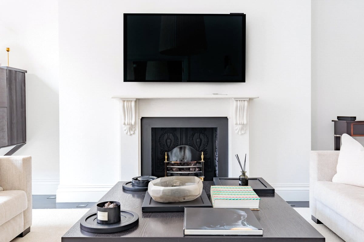 3 bedroom flat, Pont Street, Knightsbridge SW1X - Available