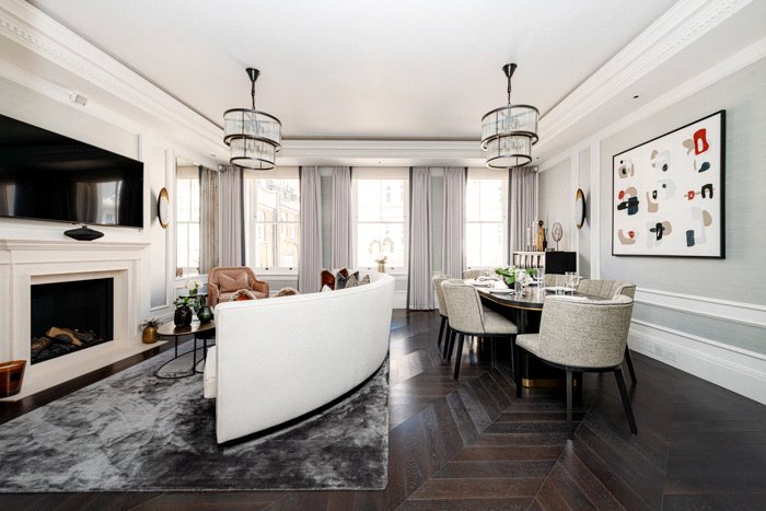 2 bedroom flat, Prince of Wales Terrace, Kensington W8 - Available