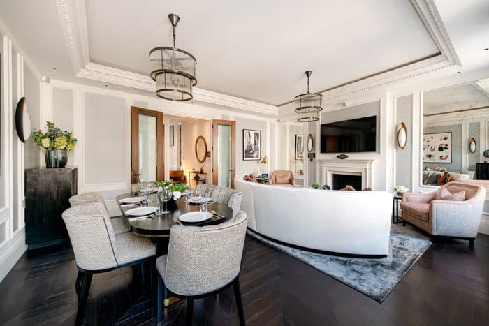 2 bedroom flat, Prince of Wales Terrace, Kensington W8 - Available