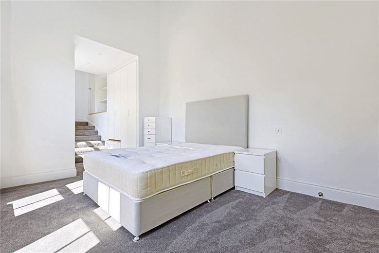  bedroom flat, Egerton Gardens Mews, Knightsbridge SW3 - Available
