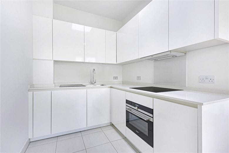  bedroom flat, Egerton Gardens Mews, Knightsbridge SW3 - Available