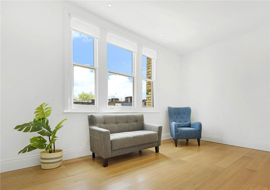 bedroom flat, Egerton Gardens Mews, Knightsbridge SW3 - Available