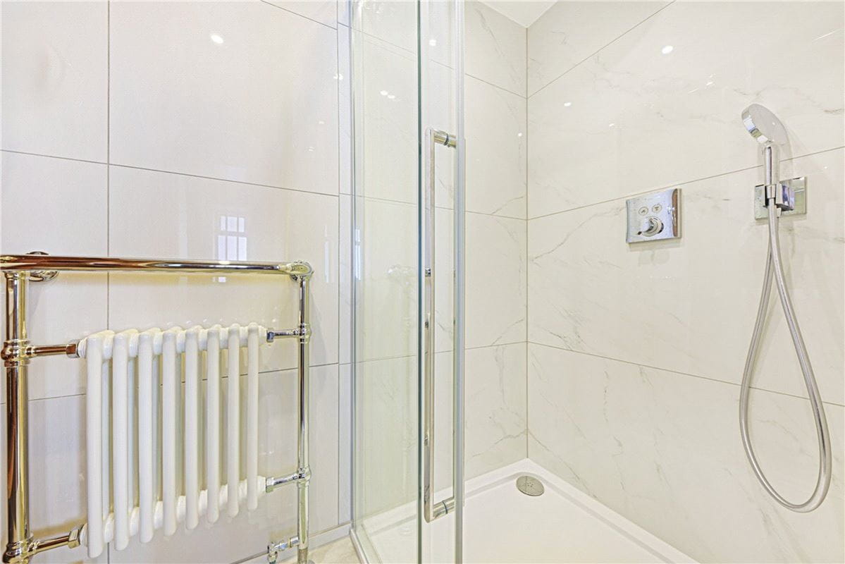 3 bedroom flat, Rosary Gardens, South Kensington SW7 - Available