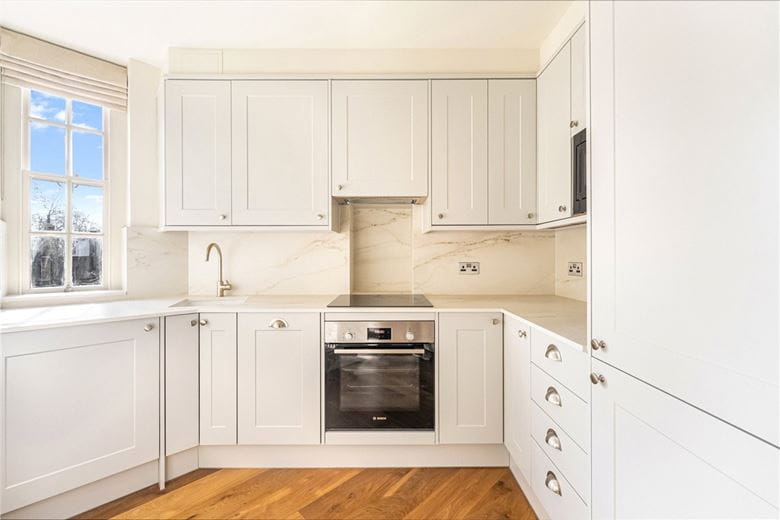 1 bedroom flat, Mallord Street, Chelsea SW3 - Let Agreed