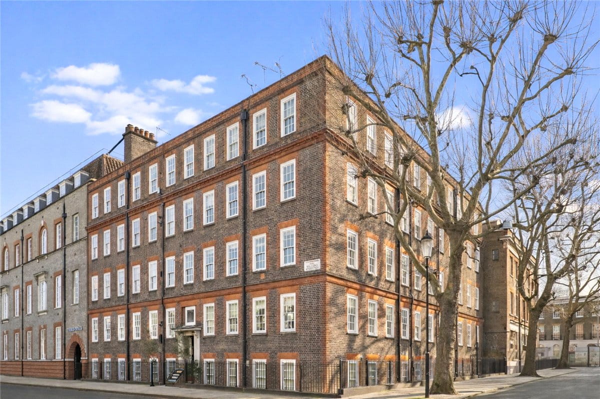 1 bedroom flat, Mallord Street, Chelsea SW3 - Let Agreed