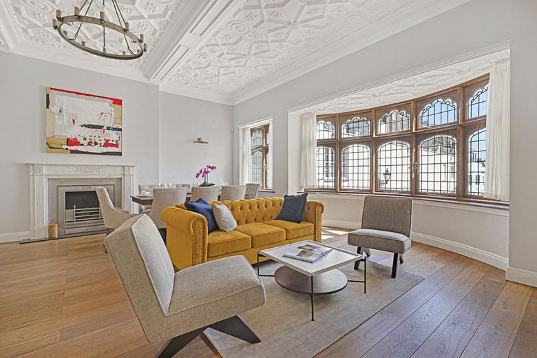 4 bedroom house, Ennismore Gardens, Knightsbridge SW7 - Available