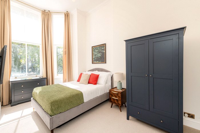 2 bedroom flat, Lexham Gardens, Kensington W8 - Available