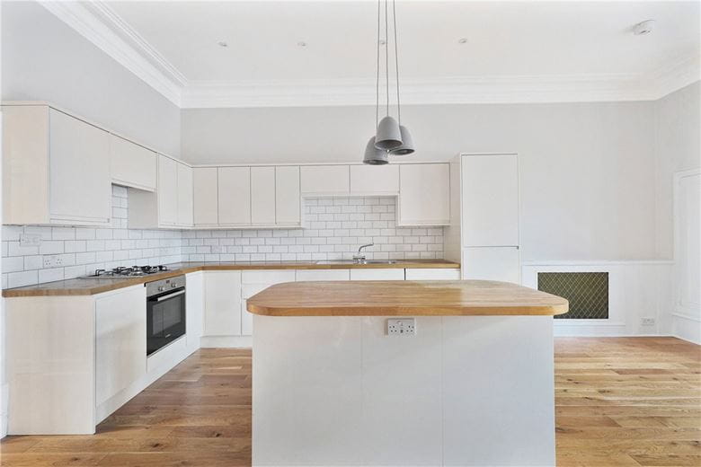 1 bedroom flat, Egerton Gardens Mews, Knightsbridge SW3 - Available