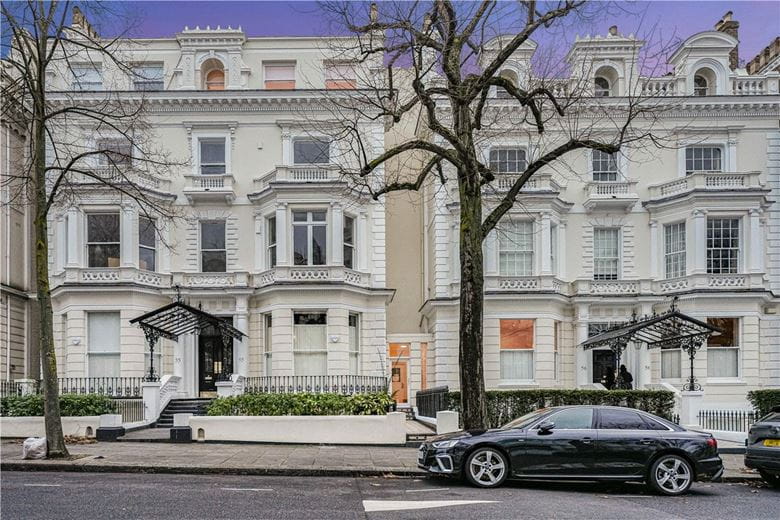 3 bedroom flat, Holland Park, London W11 - Available