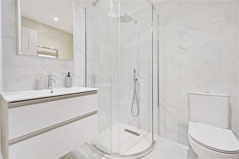 2 bedroom flat, Beaufort Gardens, Knightsbridge SW3 - Available