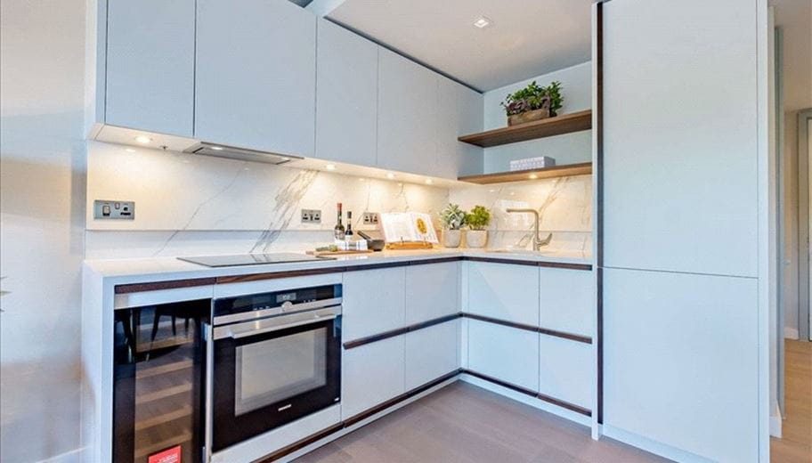 1 bedroom flat, Edgware Road, London W2 - Available