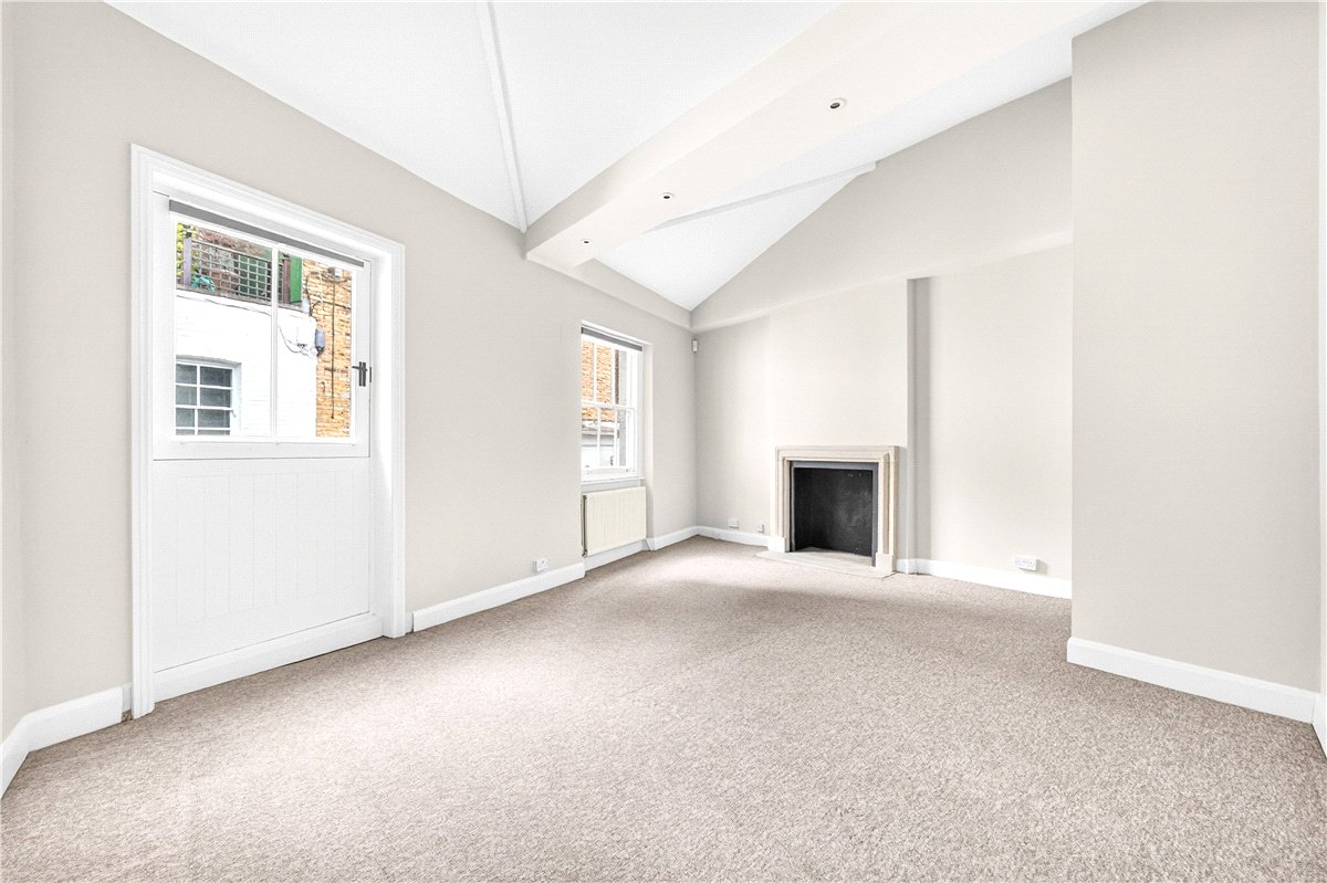 1 bedroom flat, Thurloe Place Mews, South Kensington SW7 - Available