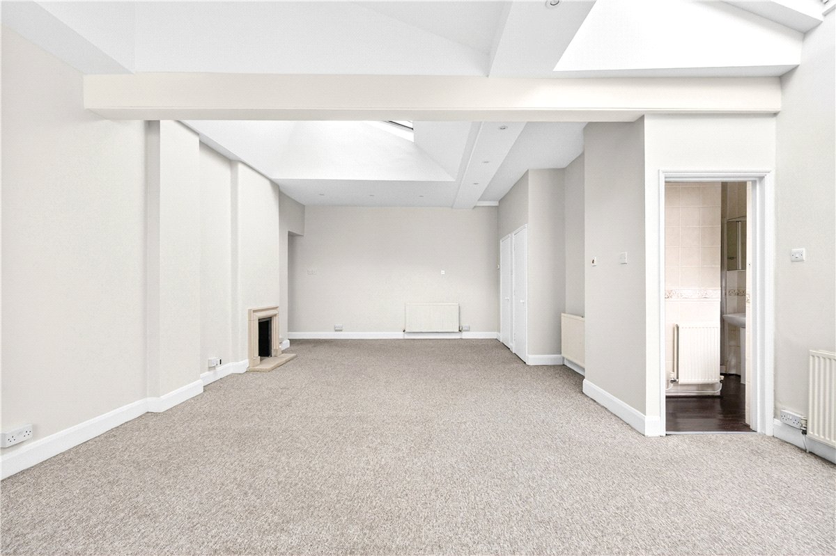 1 bedroom flat, Thurloe Place Mews, South Kensington SW7 - Available