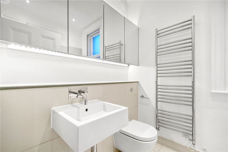 4 bedroom maisonette, Egerton Gardens, Knightsbridge SW3 - Available