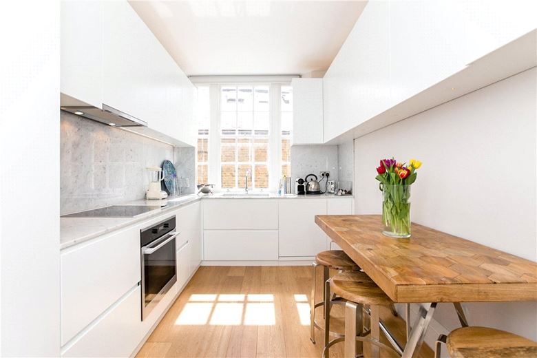 3 bedroom flat, The Little Boltons, Chelsea SW5 - Available