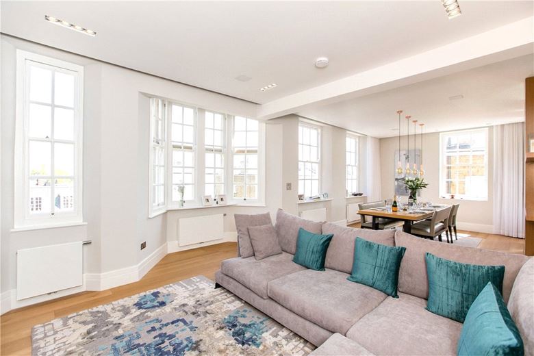 3 bedroom flat, The Little Boltons, Chelsea SW5 - Available