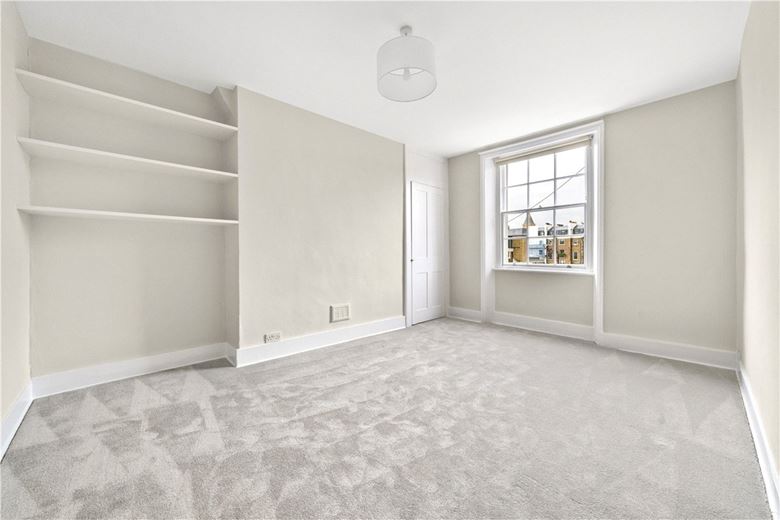 2 bedroom flat, Thurloe Street, South Kensington SW7 - Available