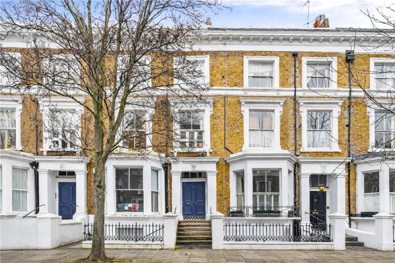2 bedroom flat, Upper Addison Gardens, Holland Park W14 - Let Agreed