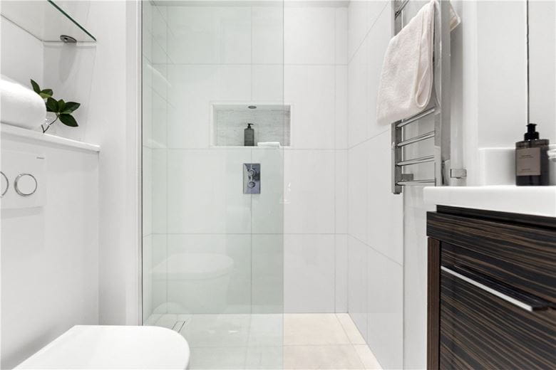 2 bedroom flat, Cadogan Square, Knightsbridge SW1X - Available