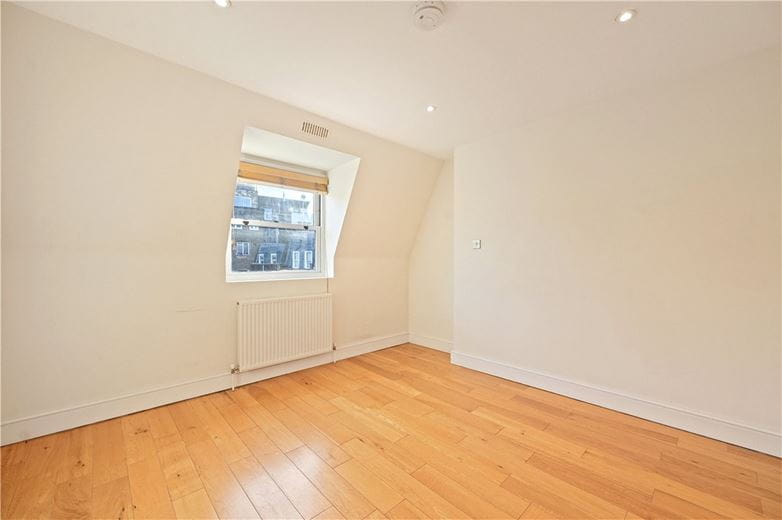 2 bedroom flat, Westbourne Park Road, Bayswater W2 - Available