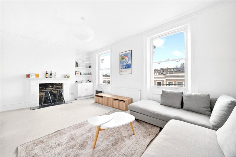 2 bedroom flat, Ladbroke Road, Holland Park W11 - Available