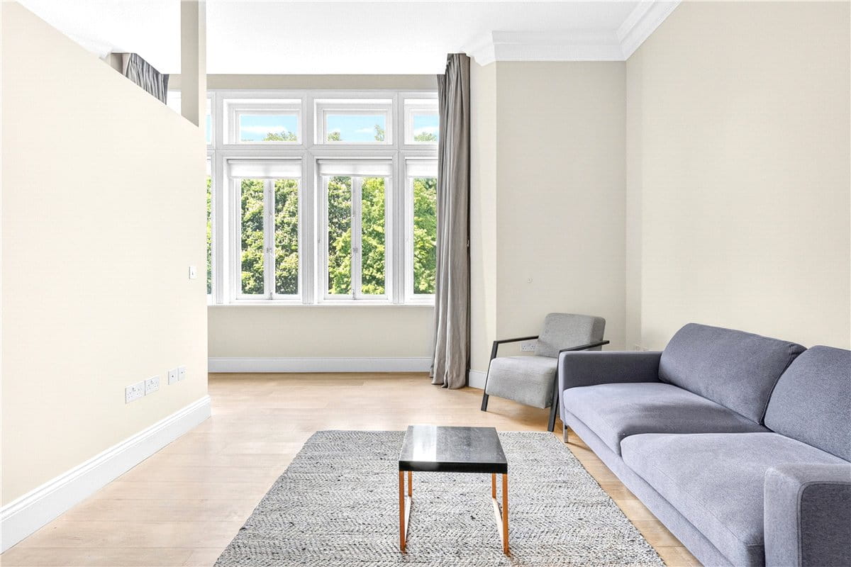 1 bedroom flat, Egerton Gardens Mews, Knightsbridge SW3 - Available