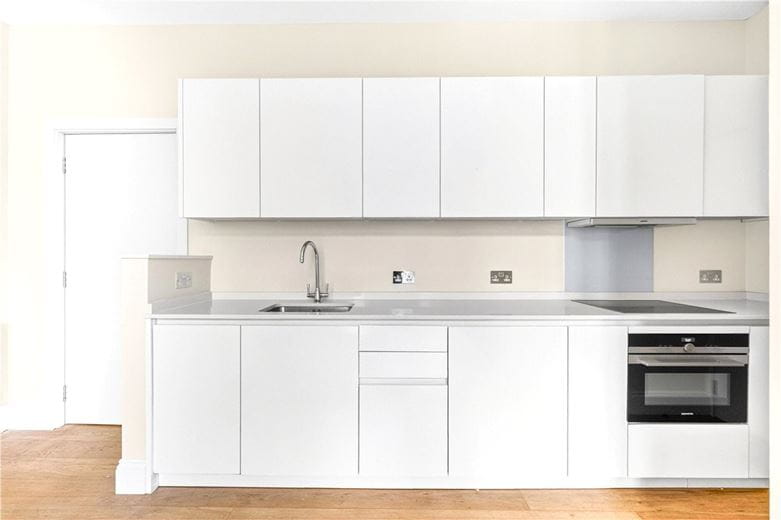 1 bedroom flat, Egerton Gardens Mews, Knightsbridge SW3 - Available