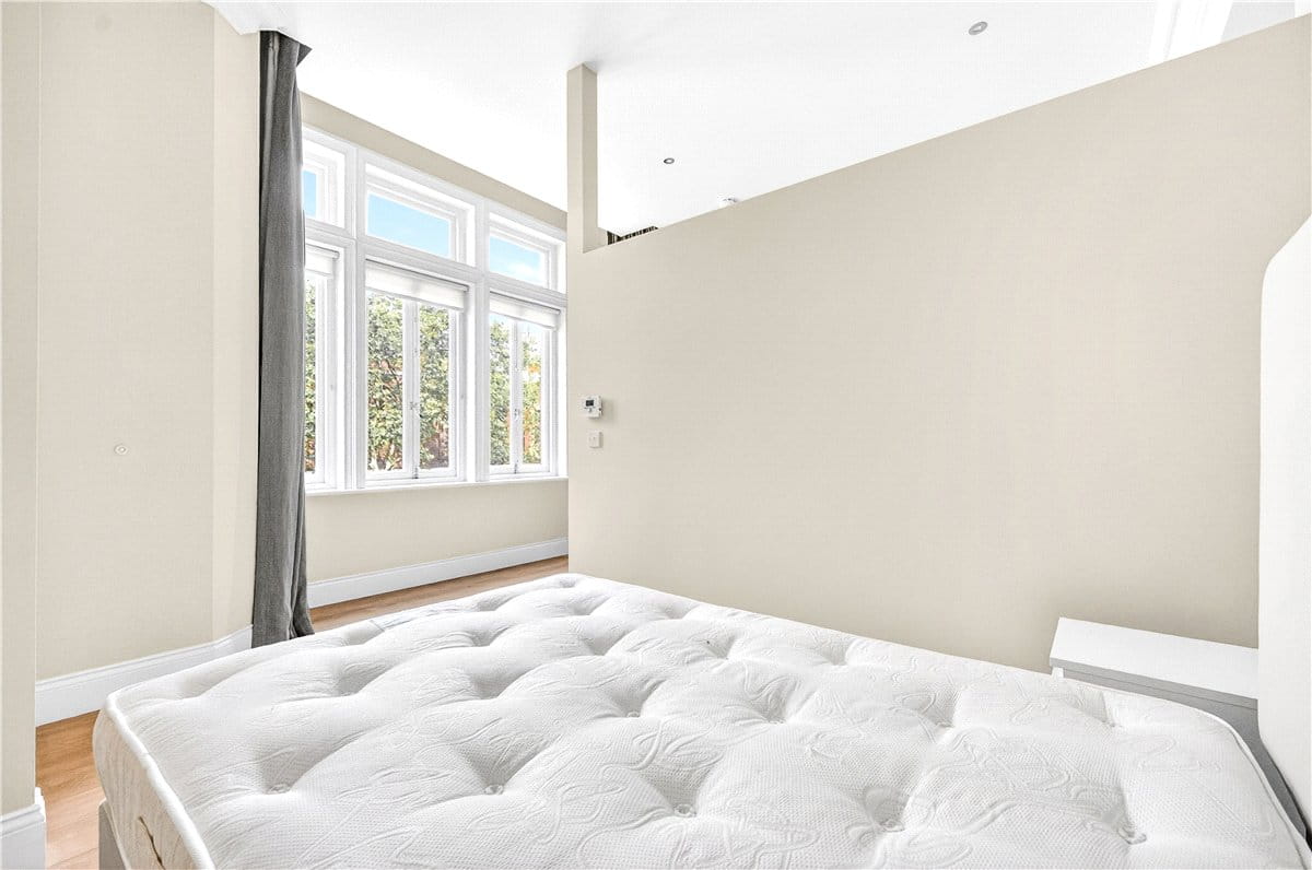 1 bedroom flat, Egerton Gardens Mews, Knightsbridge SW3 - Available