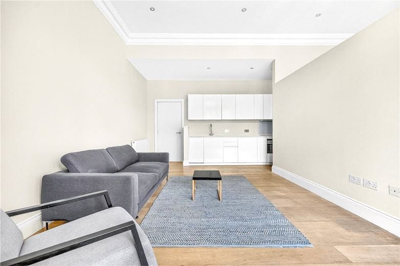 1 bedroom flat, Egerton Gardens Mews, Knightsbridge SW3 - Available