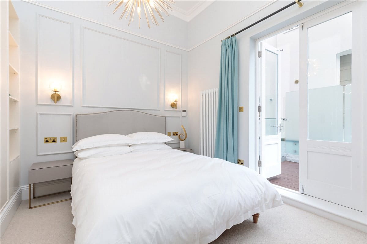 3 bedroom maisonette, Cornwall Gardens, South Kensington SW7 - Available