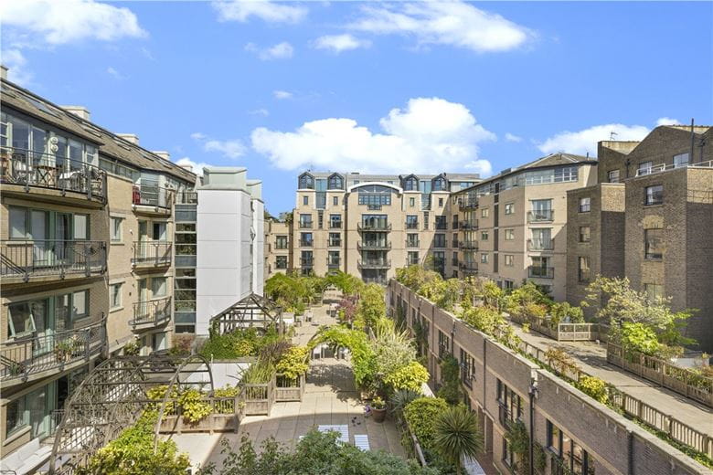 2 bedroom , Kensington Gardens Square, London W2 - Available