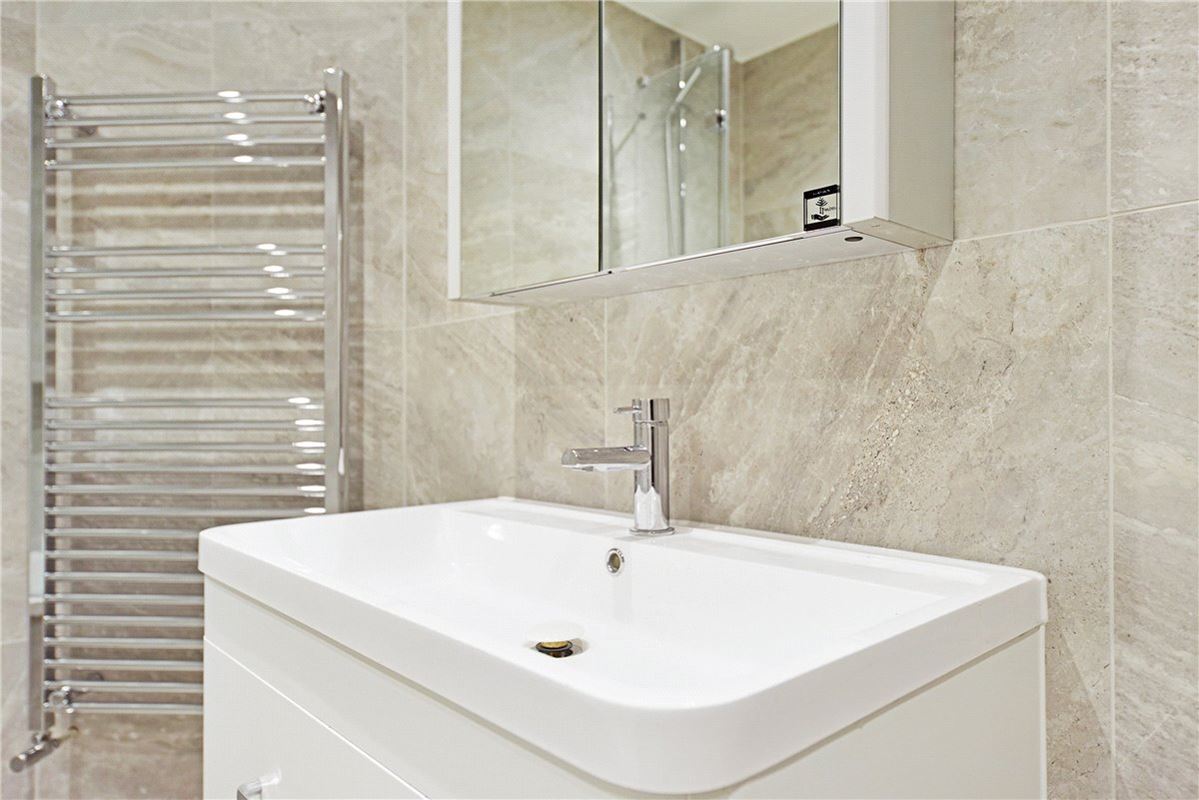 1 bedroom flat, 5 Egerton Terrace, Knightsbridge SW3 - Available