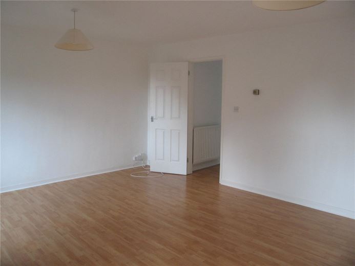 3 bedroom house, Squires Hill Close, Woodshaw SN4 - Let Agreed