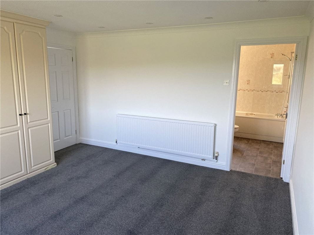 4 bedroom house, All Cannings, Devizes SN10 - Available