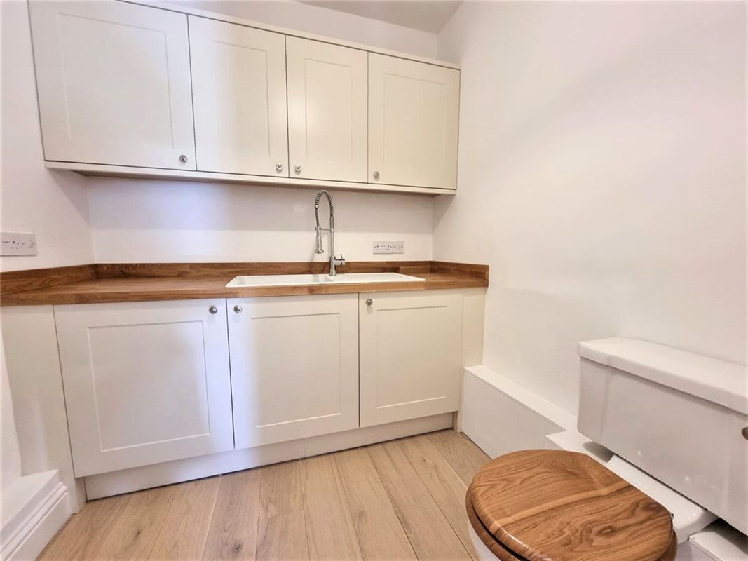 3 bedroom cottage, Harding Farm Cottages, Great Bedwyn SN8 - Let Agreed