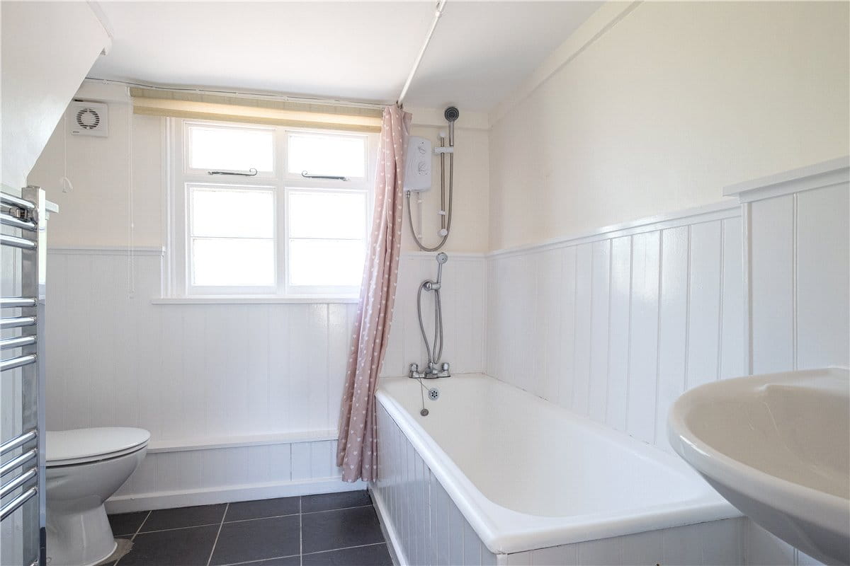 3 bedroom cottage, Church Road, Manningford Bruce SN9 - Available