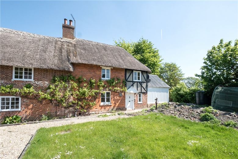 3 bedroom cottage, Church Road, Manningford Bruce SN9 - Available