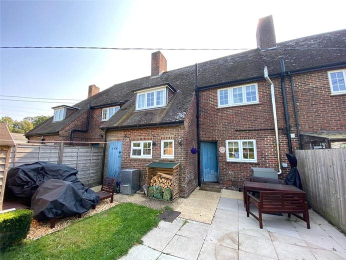 3 bedroom cottage, New Cottages, Redenham SP11 - Let Agreed